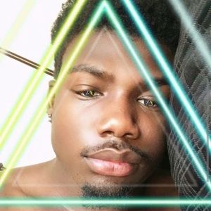 Meet your Posher, Romello
